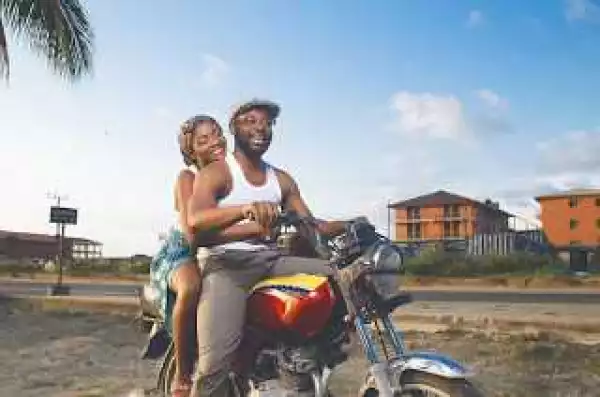 Comic Rapper Falz and Simi Loved Up On A Bike In New Photo